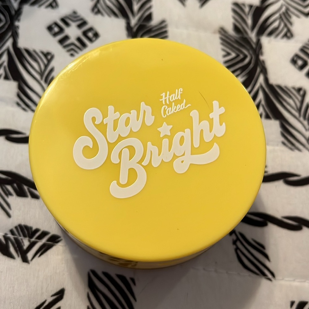 Half Caked Translucent Setting Powder - Picture 4 of 6